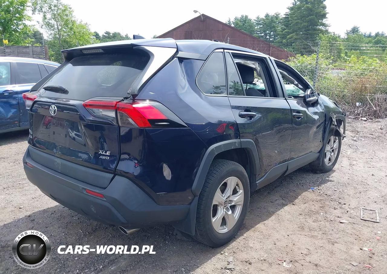 2021 Toyota Rav4 Xle VIN:2T3P1RFV9MW211511 - 4