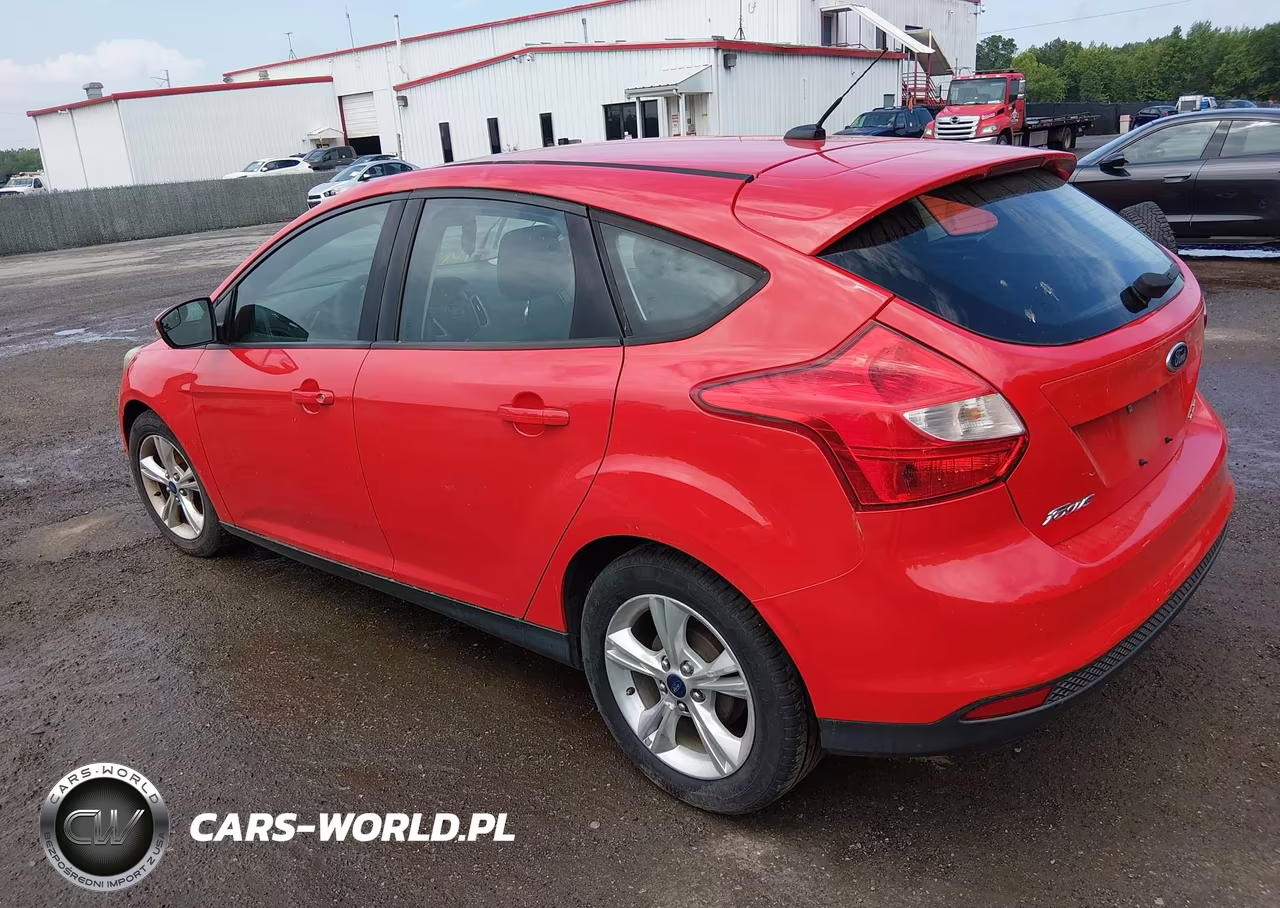 2014 Ford Focus Se VIN:1FADP3K26EL302000 - 3