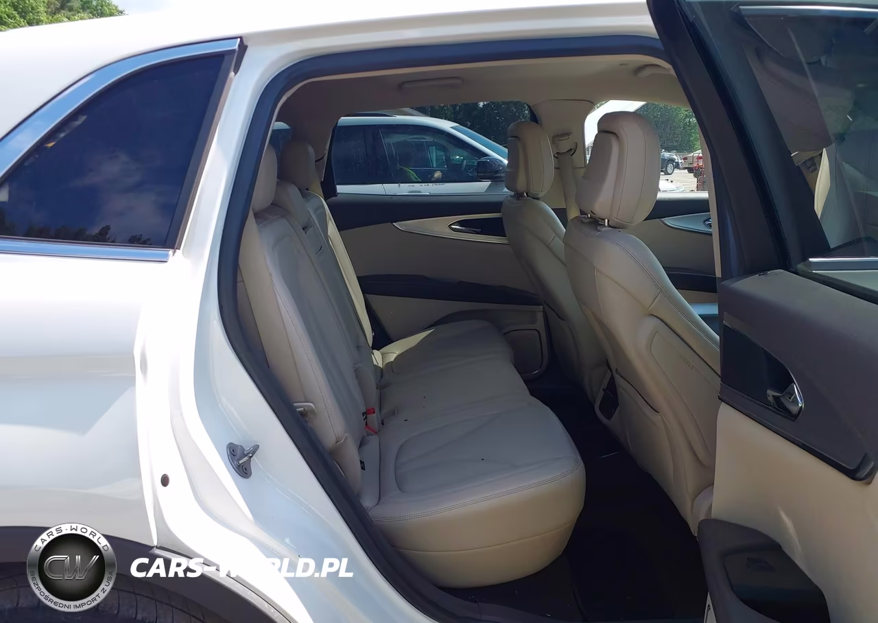 2020 Lincoln Nautilus Standard VIN:2LMPJ6J92LBL15283 - 8