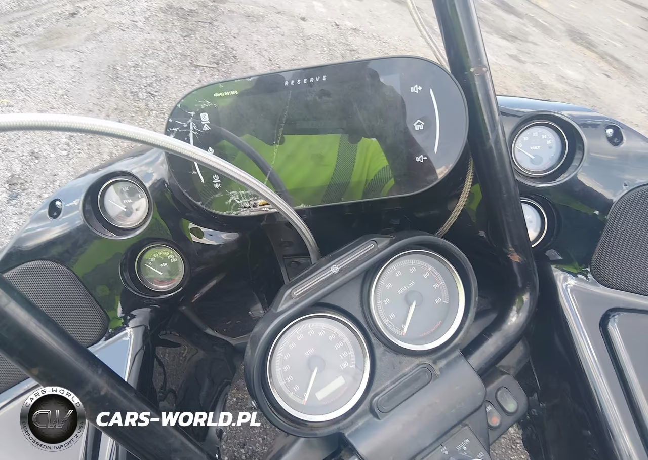 2013 Harley-Davidson Fltru Road Glide Ultra VIN:1HD1KGM12DB651116 - 7