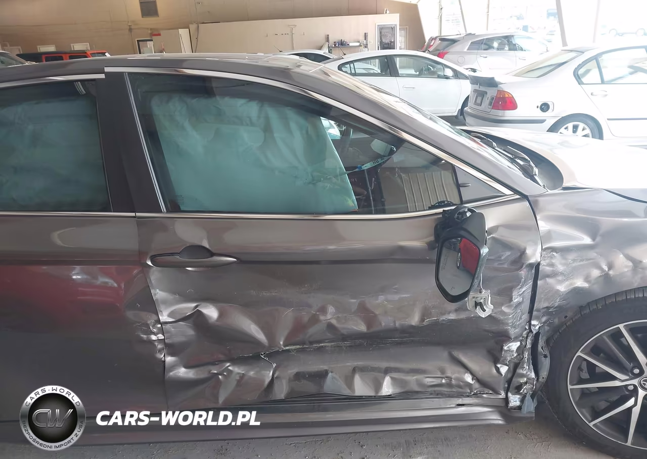 2021 Toyota Camry Se VIN:4T1G11AKXMU455532 - 17