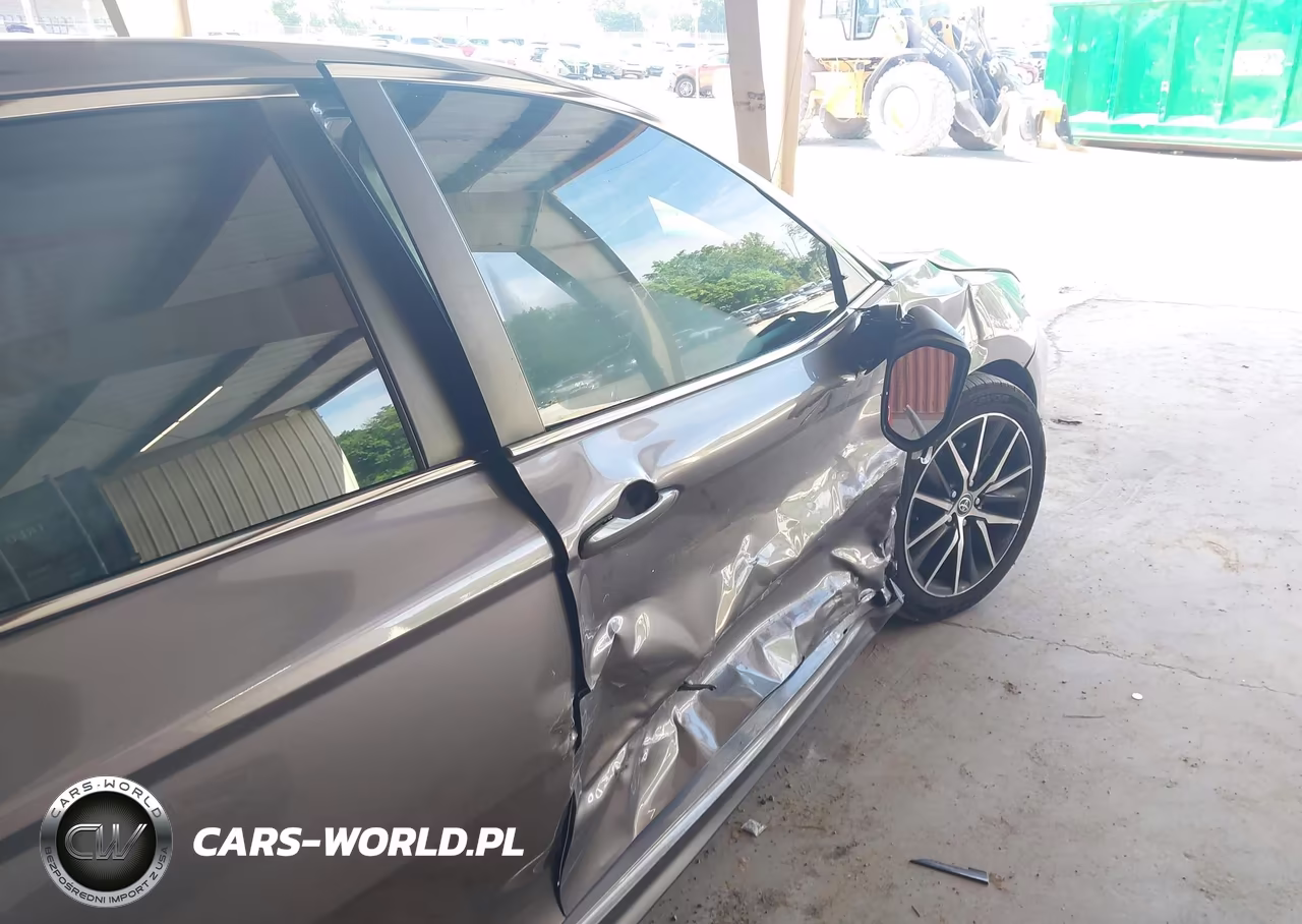 2021 Toyota Camry Se VIN:4T1G11AKXMU455532 - 18