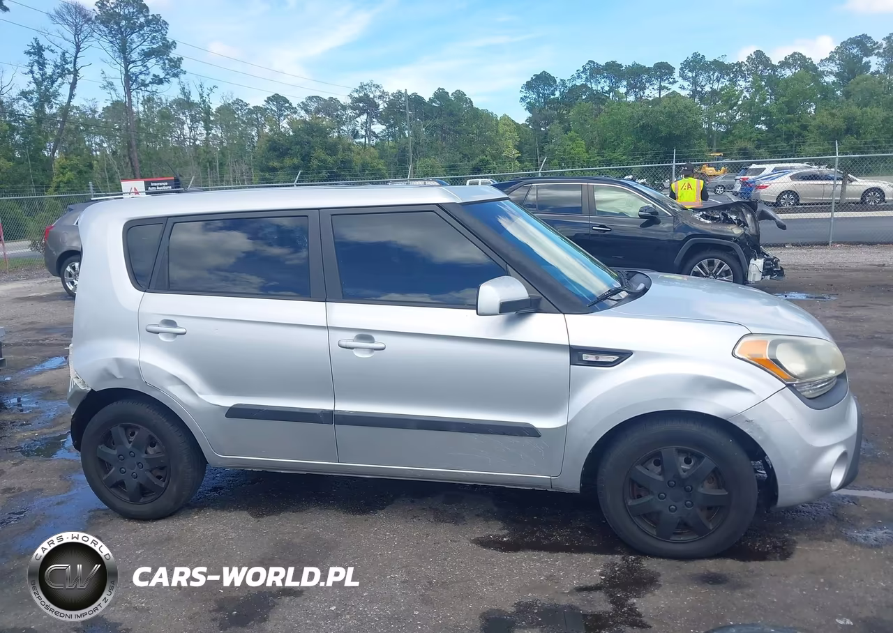 2013 Kia Soul VIN:KNDJT2A57D7757668 - 13
