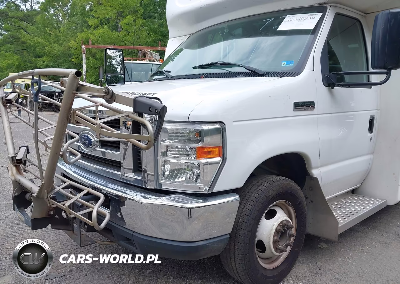 2019 Ford E-450 Cutaway VIN:1FDFE4FS0KDC35856 - 11