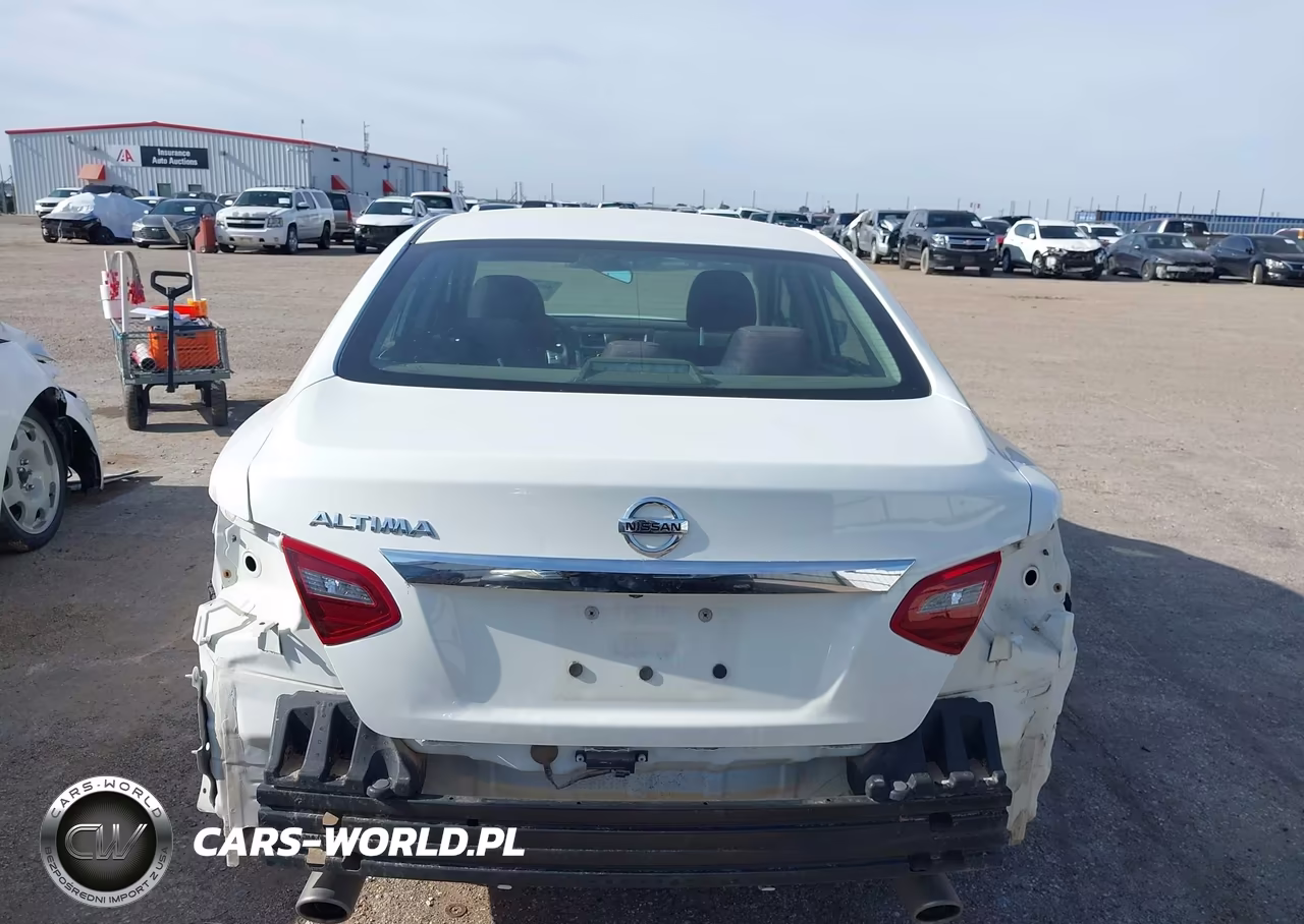 2018 Nissan Altima 2.5 S VIN:1N4AL3AP7JC276139 - 17
