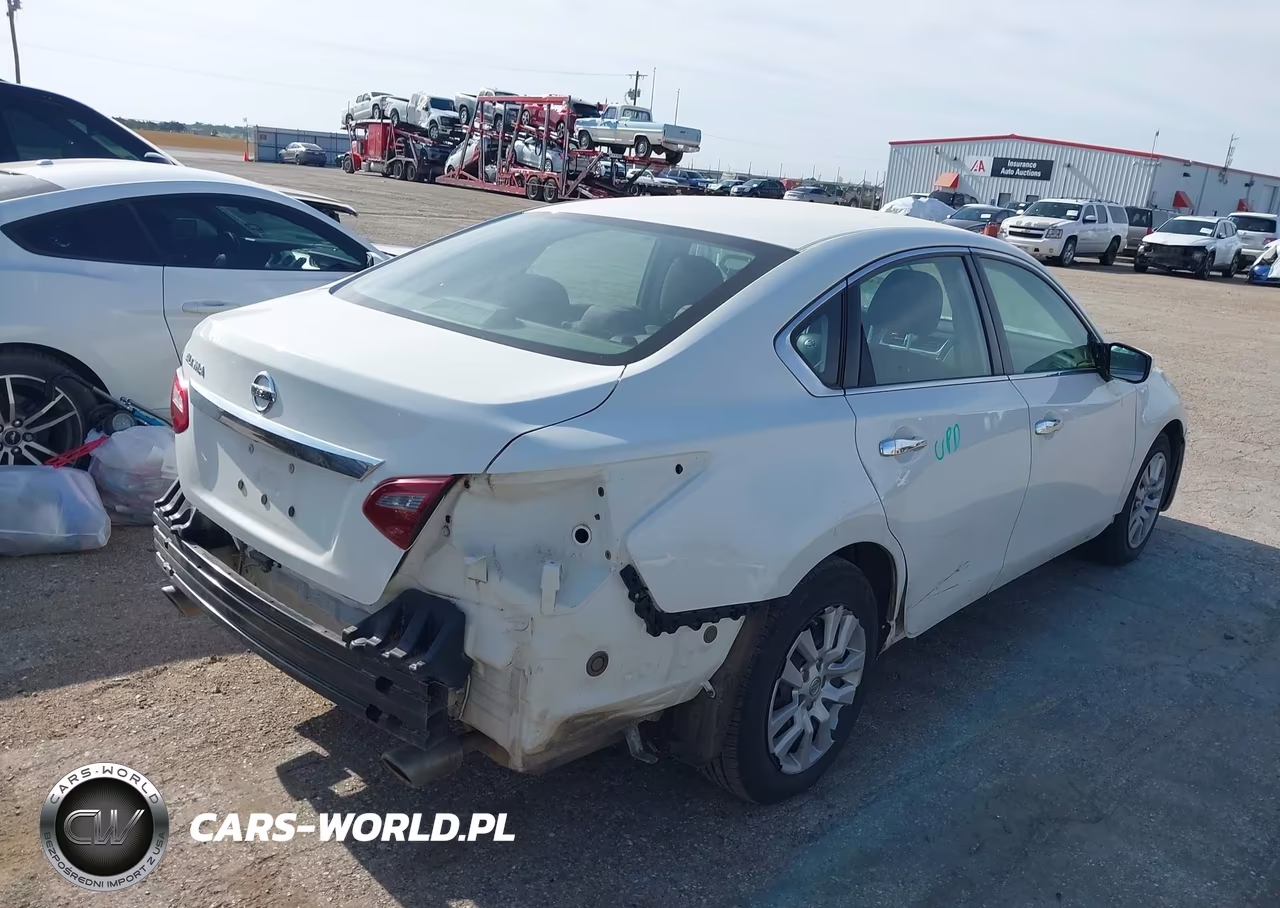 2018 Nissan Altima 2.5 S VIN:1N4AL3AP7JC276139 - 4