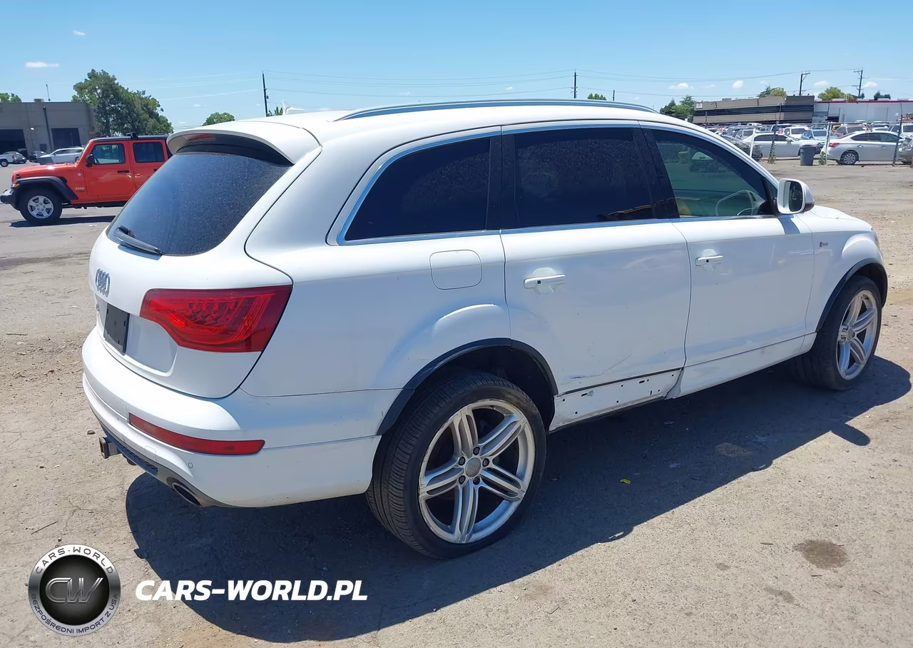 2011 Audi Q7 3.0T S Line Prestige VIN:WA1DGAFE8BD008570 - 4