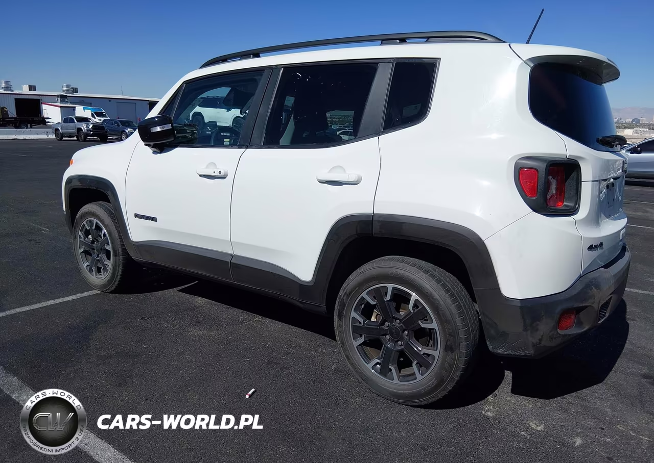 2023 Jeep Renegade Upland 4X4 VIN:ZACNJDB19PPP67508 - 3