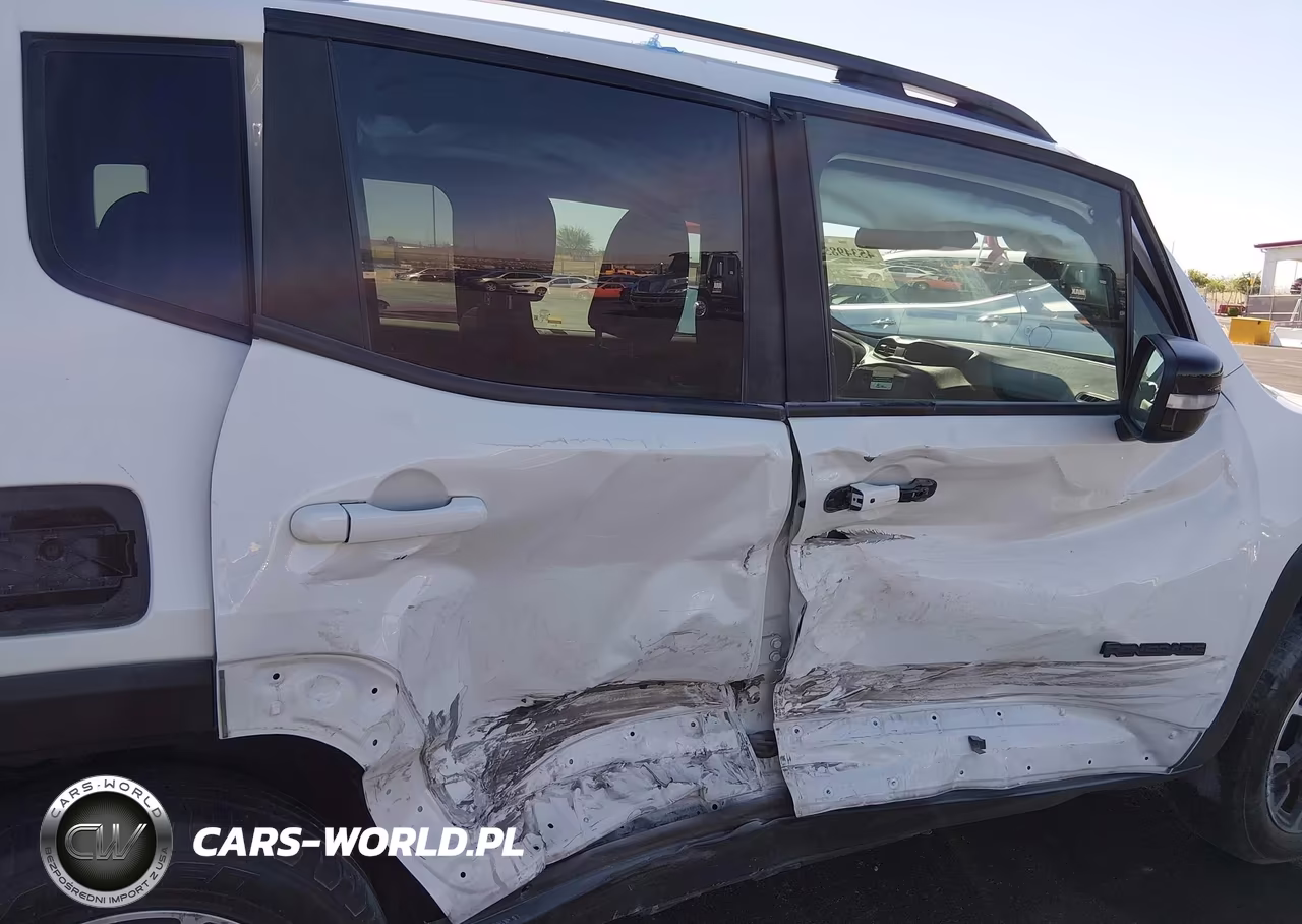 2023 Jeep Renegade Upland 4X4 VIN:ZACNJDB19PPP67508 - 6