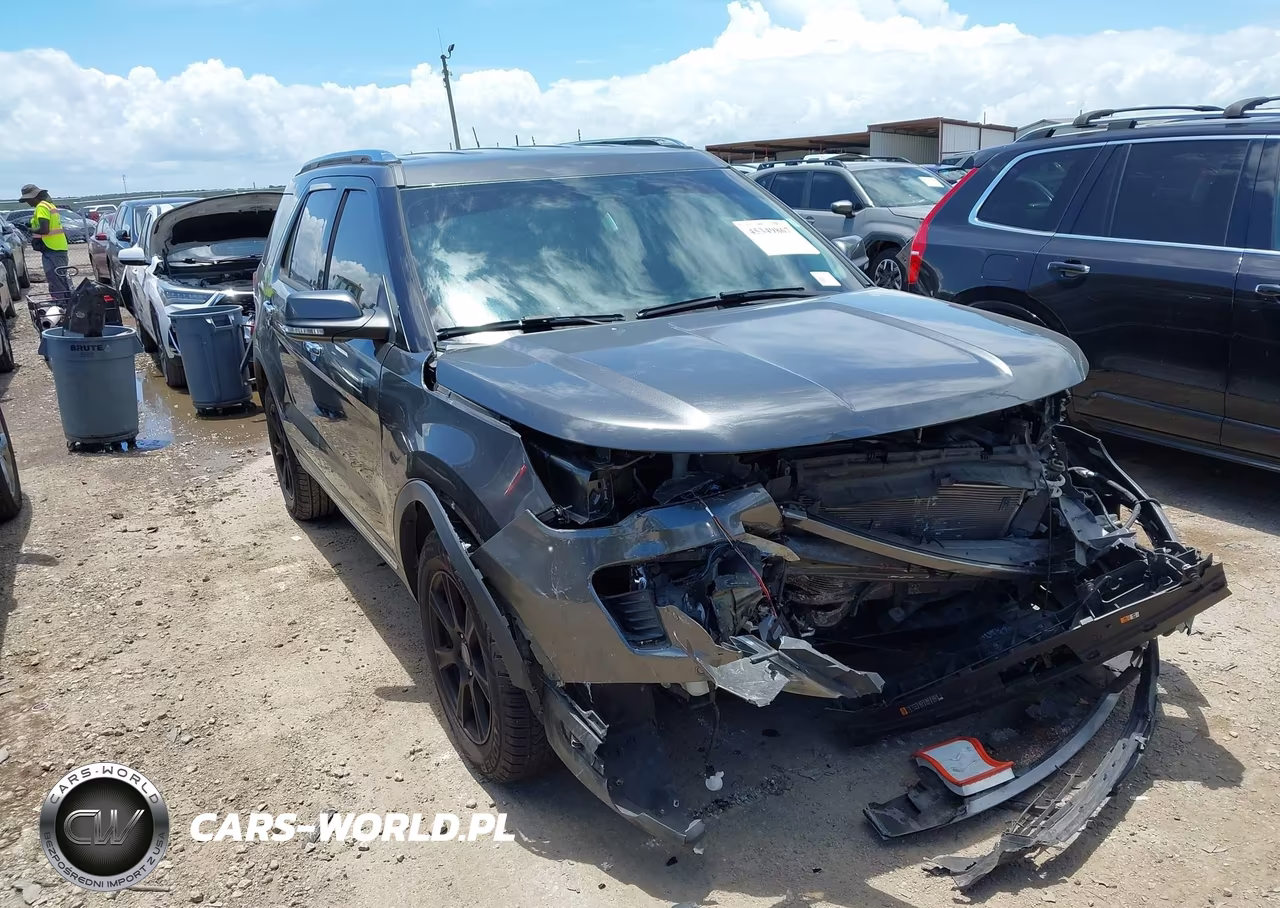 2018 Ford Explorer Limited – zdjęcie 1 z 16