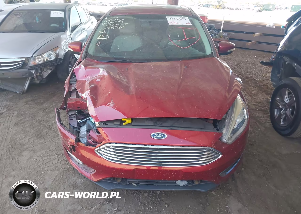 2017 Ford Focus Titanium VIN:1FADP3J25HL255113 - 6