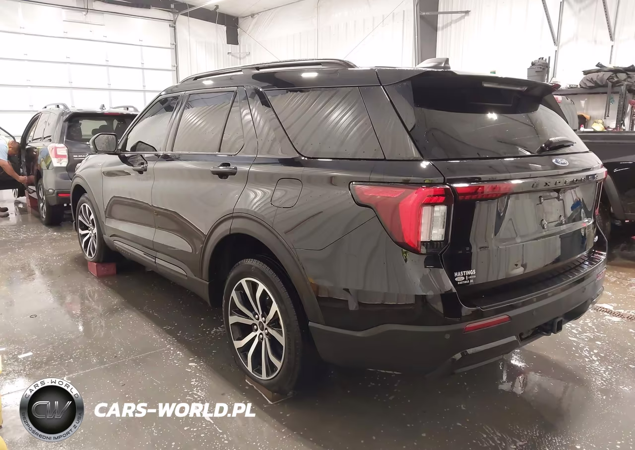 2025 Ford Explorer St-Line VIN:1FMUK8KH7SGA43253 - 3