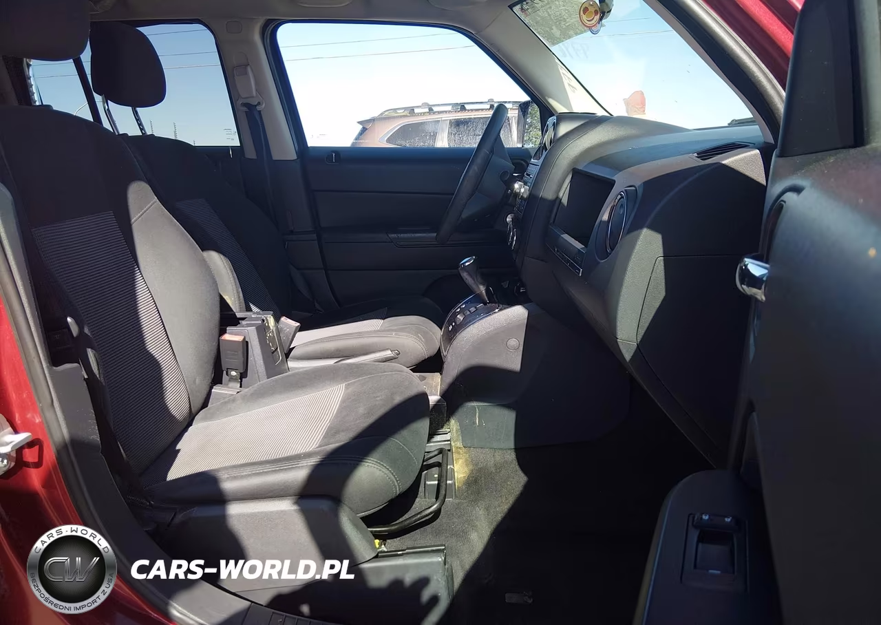 2014 Jeep Patriot Sport VIN:1C4NJPBB6ED789796 - 5