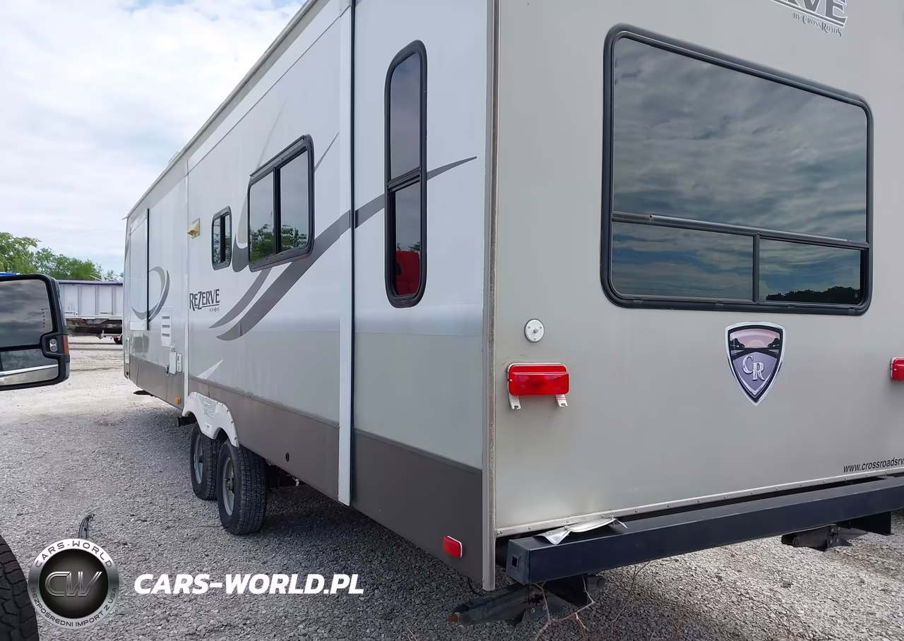 2015 Crossroads Rv VIN:4V0TC3320FE014338 - 3