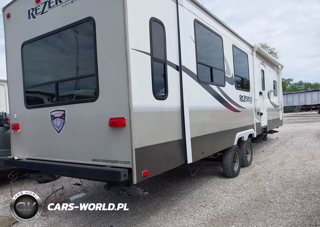 2015 Crossroads Rv VIN:4V0TC3320FE014338 - 4
