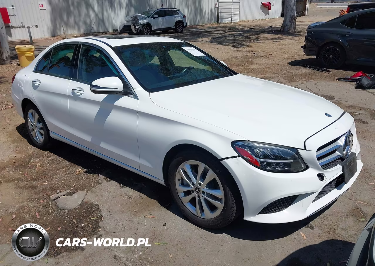 2021 Mercedes-Benz C 300 Sedan – zdjęcie 1 z 17