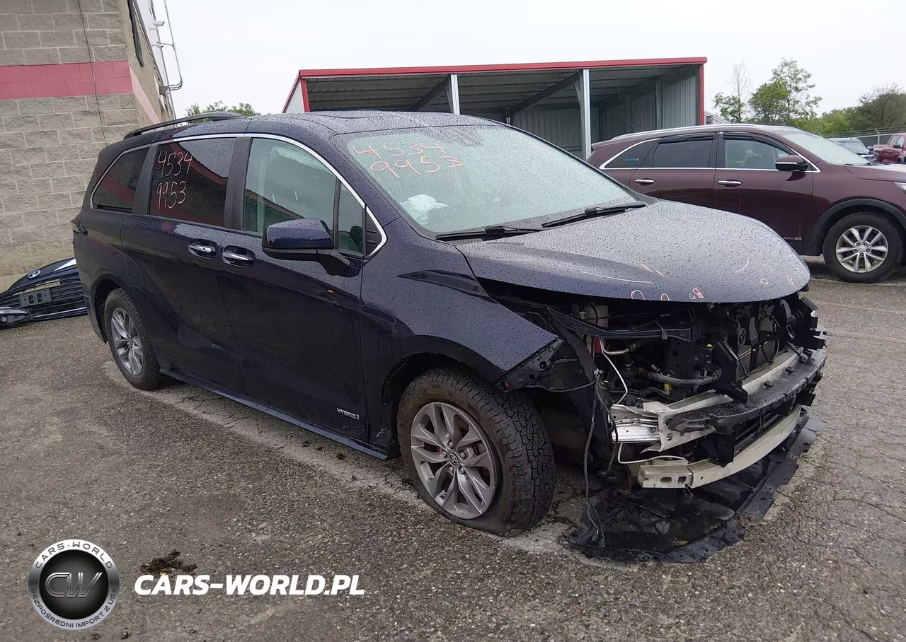 2021 Toyota Sienna Xle