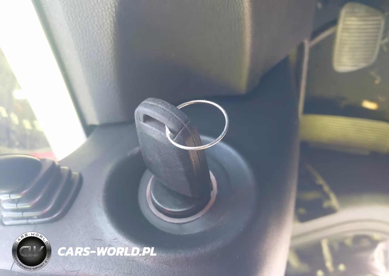 2009 Pontiac G8 VIN:6G2ER57729L196926 - 11