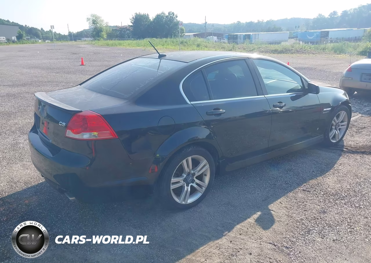 2009 Pontiac G8 VIN:6G2ER57729L196926 - 4