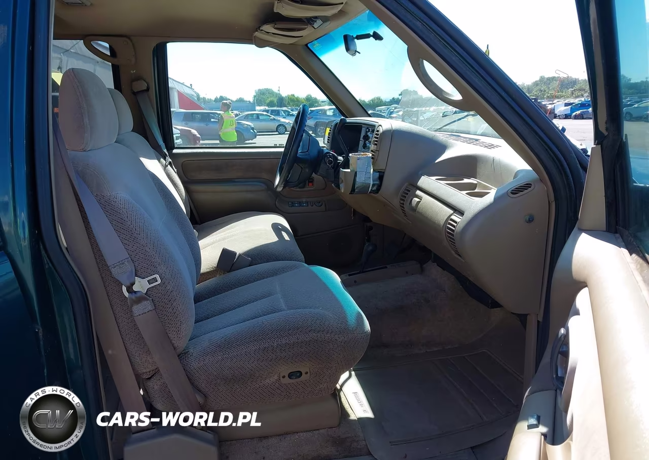 1995 Chevrolet Suburban K1500 VIN:1GNFK16K8SJ336910 - 5