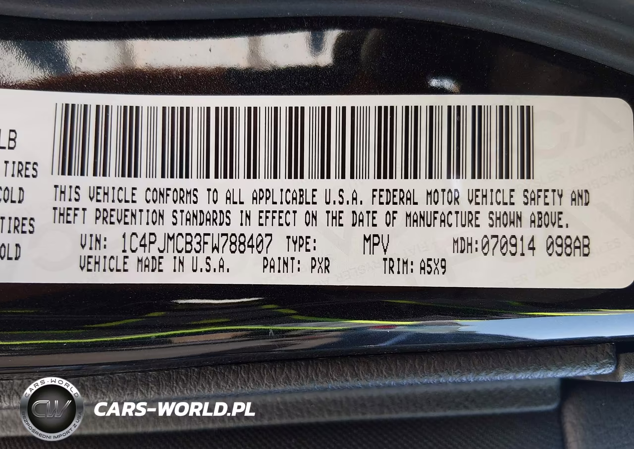 2015 Jeep Cherokee Latitude VIN:1C4PJMCB3FW788407 - 9