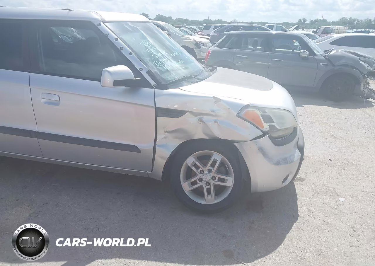 2010 Kia Soul +