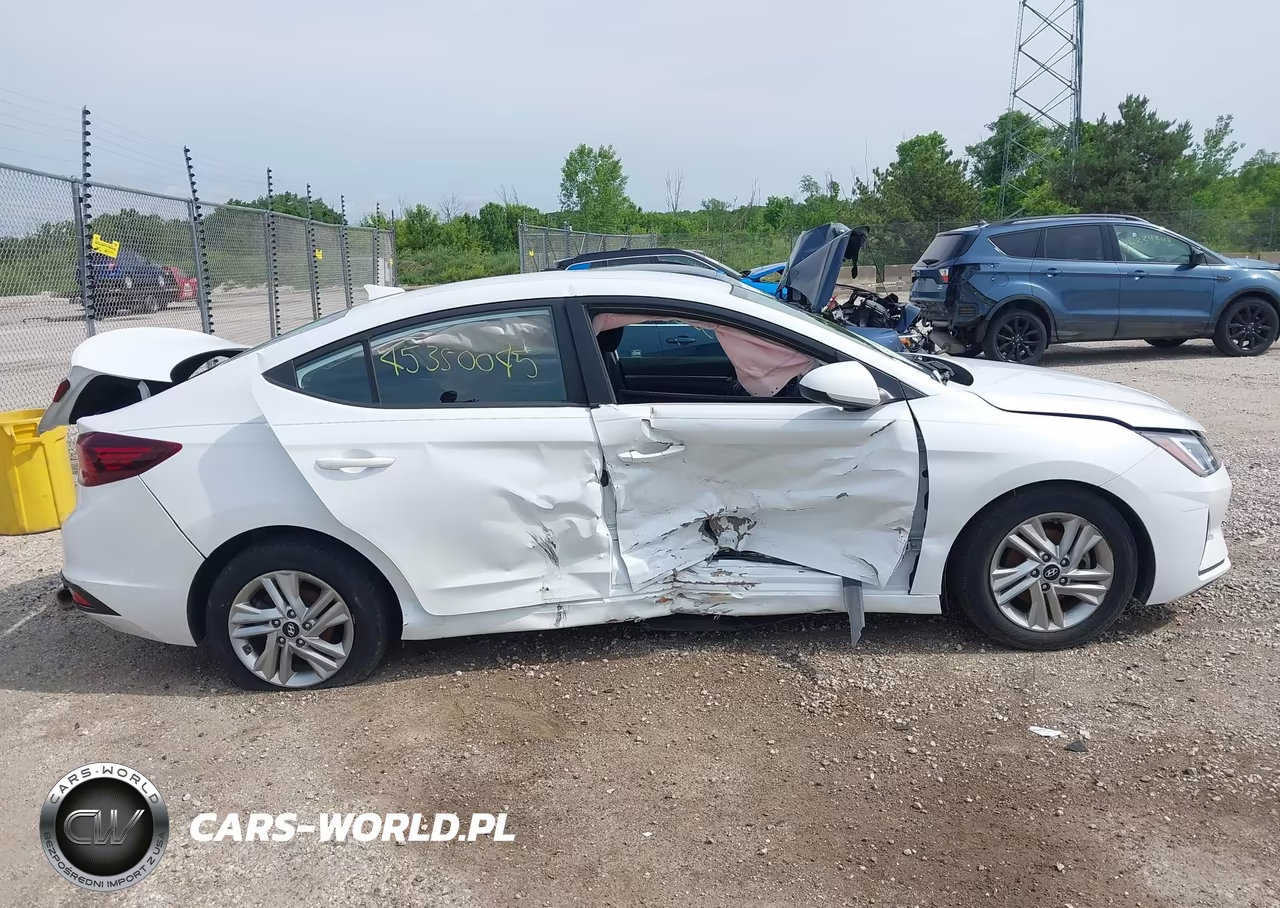 2020 Hyundai Elantra Sel VIN:5NPD84LF7LH592750 - 13