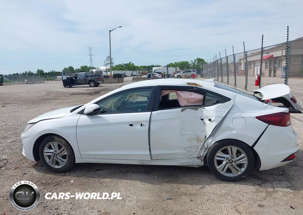 2020 Hyundai Elantra Sel VIN:5NPD84LF7LH592750 - 14