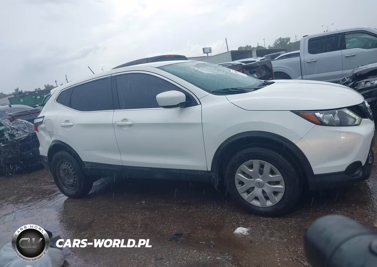 2018 Nissan Rogue Sport S VIN:JN1BJ1CPXJW107479 - 13