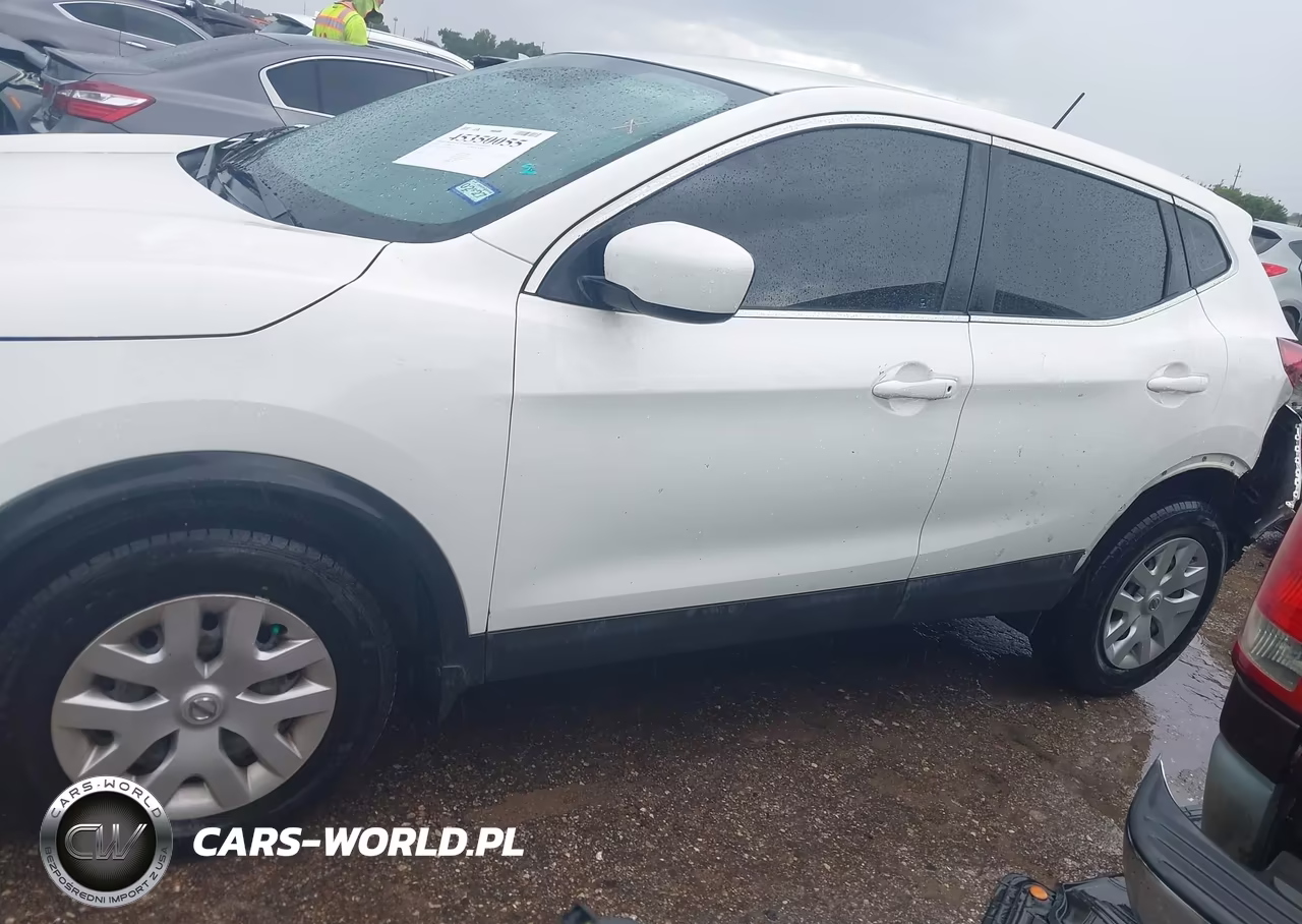 2018 Nissan Rogue Sport S VIN:JN1BJ1CPXJW107479 - 14