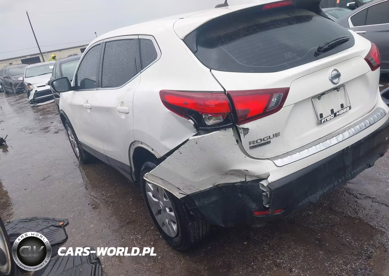 2018 Nissan Rogue Sport S VIN:JN1BJ1CPXJW107479 - 3
