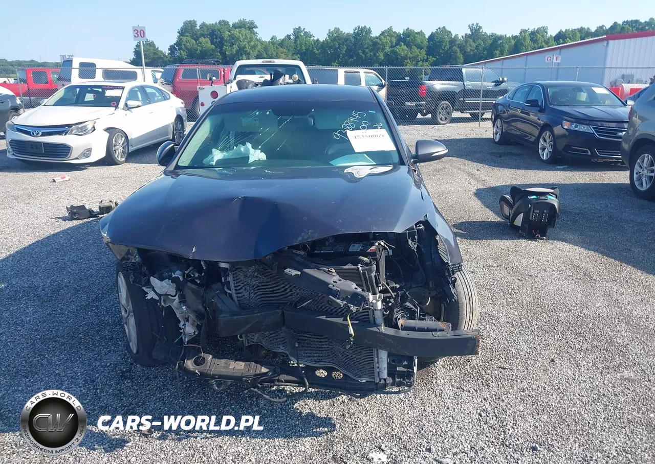 2018 Kia Optima S VIN:5XXGT4L36JG206636 - 12