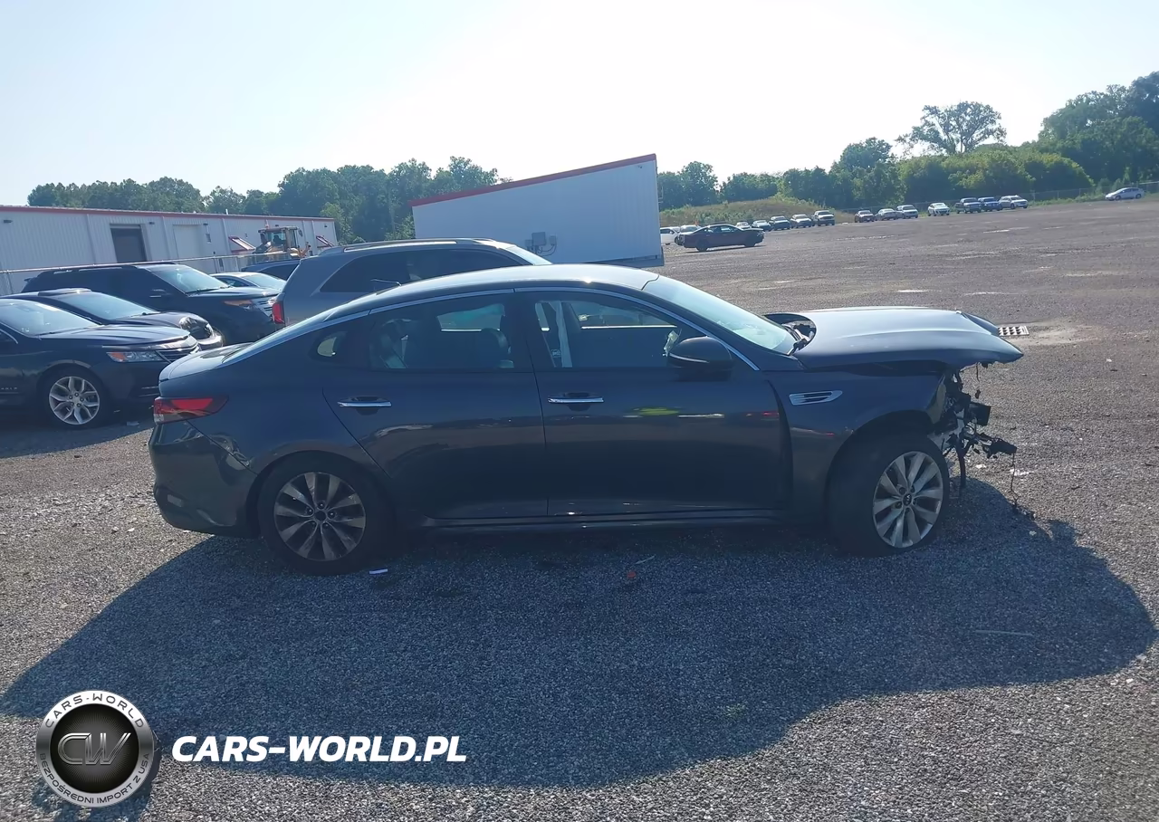 2018 Kia Optima S VIN:5XXGT4L36JG206636 - 13