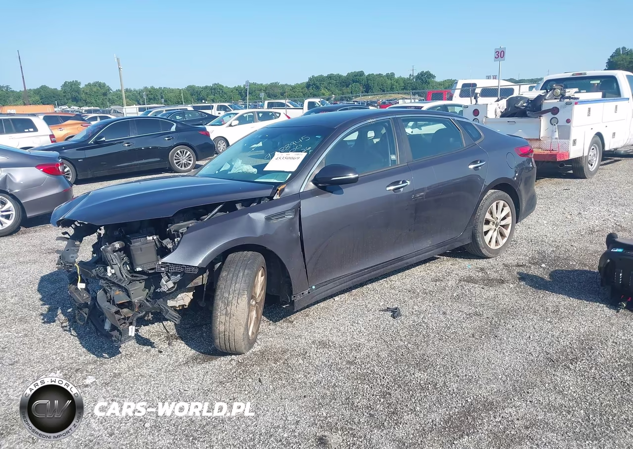 2018 Kia Optima S VIN:5XXGT4L36JG206636 - 2