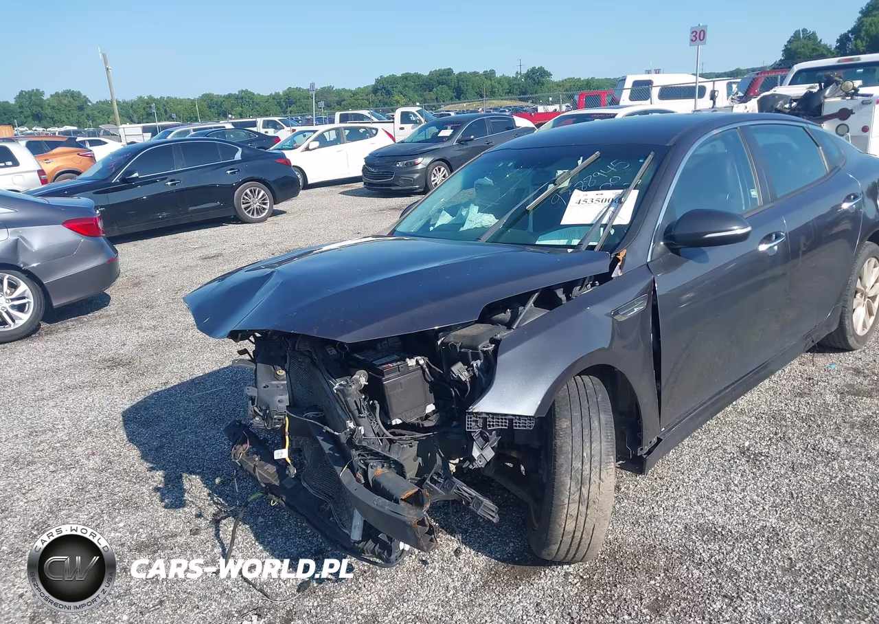 2018 Kia Optima S VIN:5XXGT4L36JG206636 - 6
