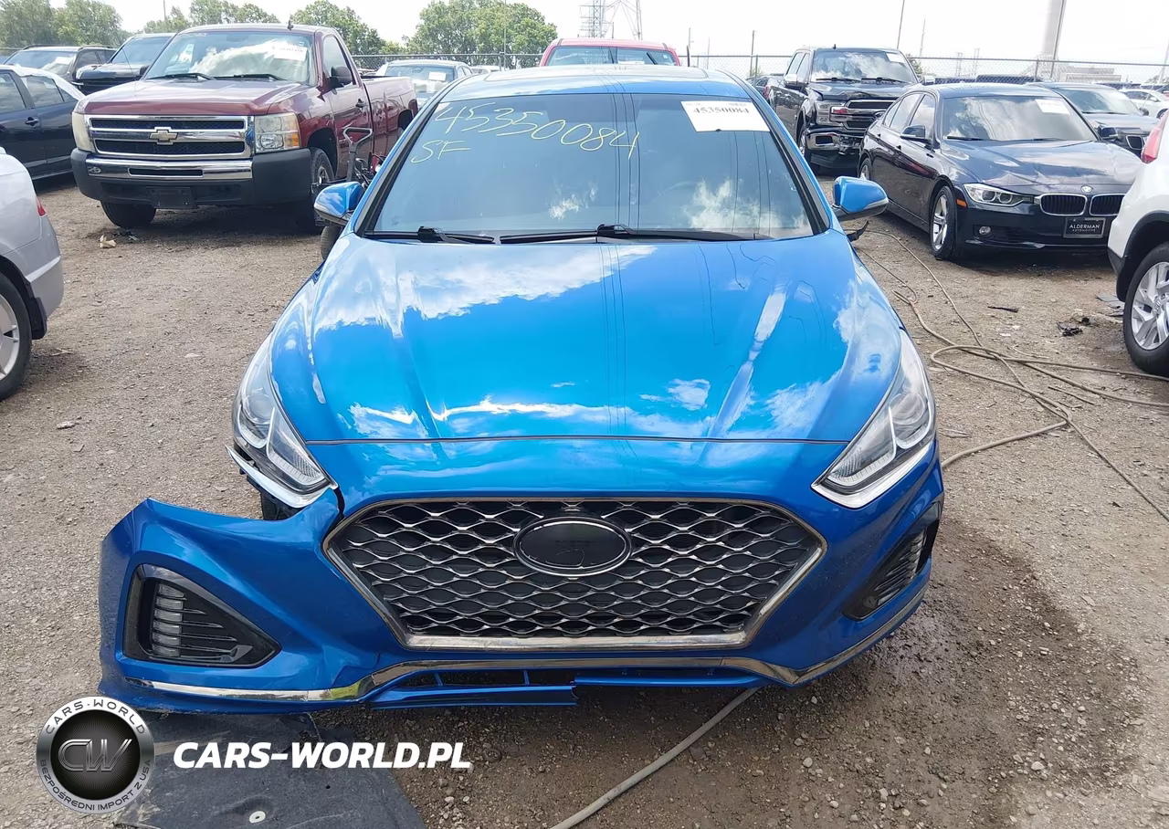 2018 Hyundai Sonata Sport VIN:5NPE34AF3JH654793 - 13