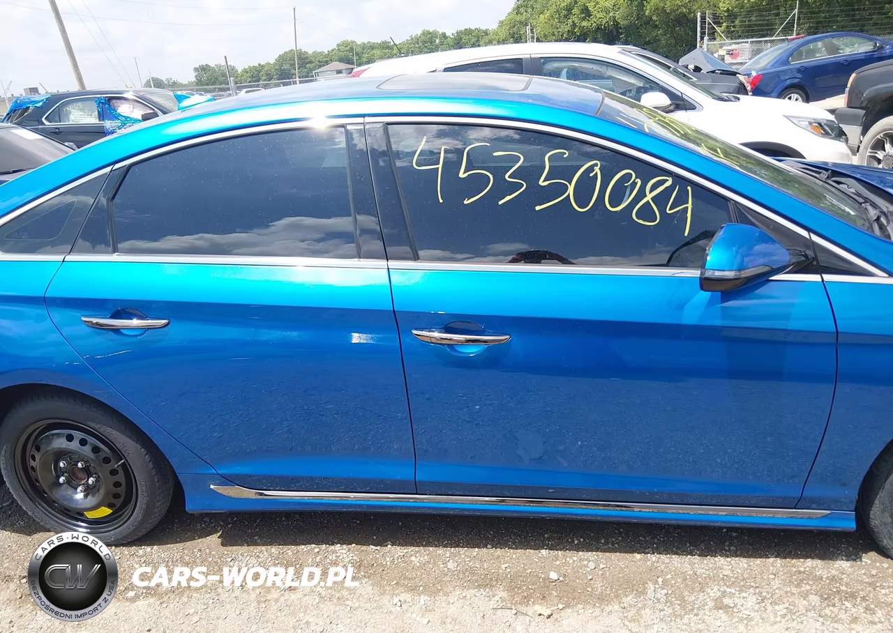 2018 Hyundai Sonata Sport VIN:5NPE34AF3JH654793 - 14