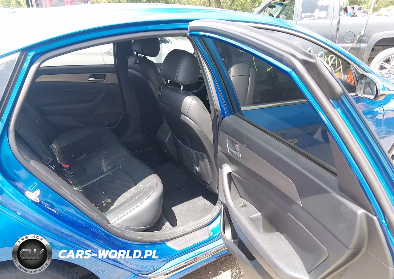 2018 Hyundai Sonata Sport VIN:5NPE34AF3JH654793 - 8