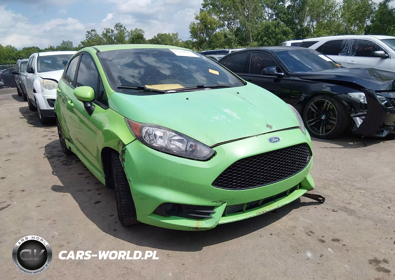2015 Ford Fiesta St – zdjęcie 1 z 16