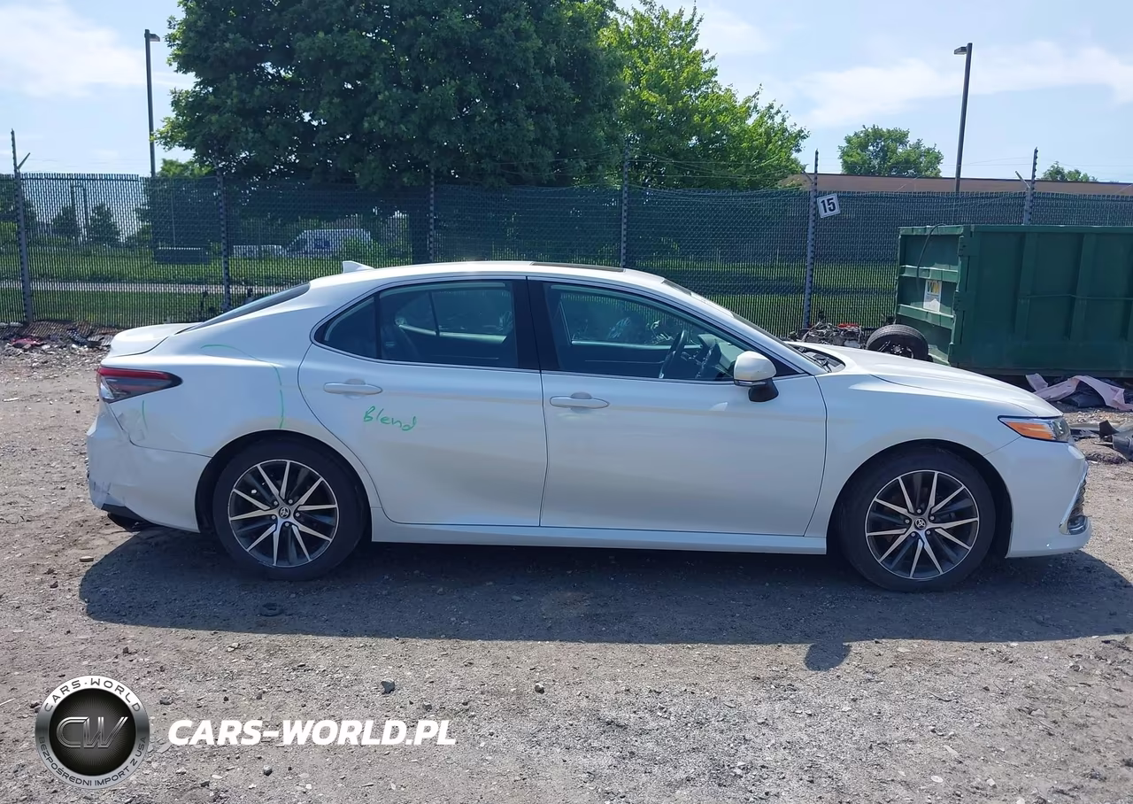 2022 Toyota Camry Xle Hybrid VIN:4T1F31AK9NU575930 - 12