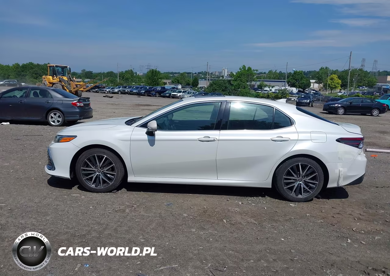 2022 Toyota Camry Xle Hybrid VIN:4T1F31AK9NU575930 - 13