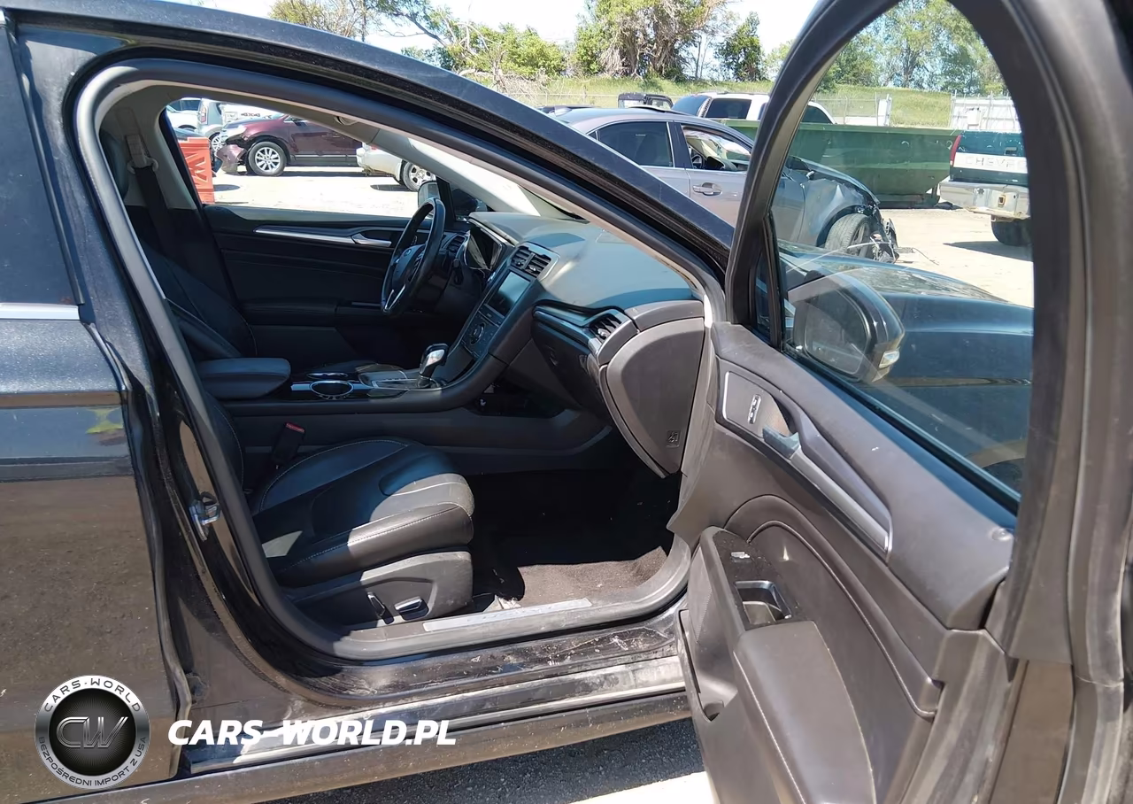 2013 Ford Fusion Titanium VIN:3FA6P0K90DR211387 - 5