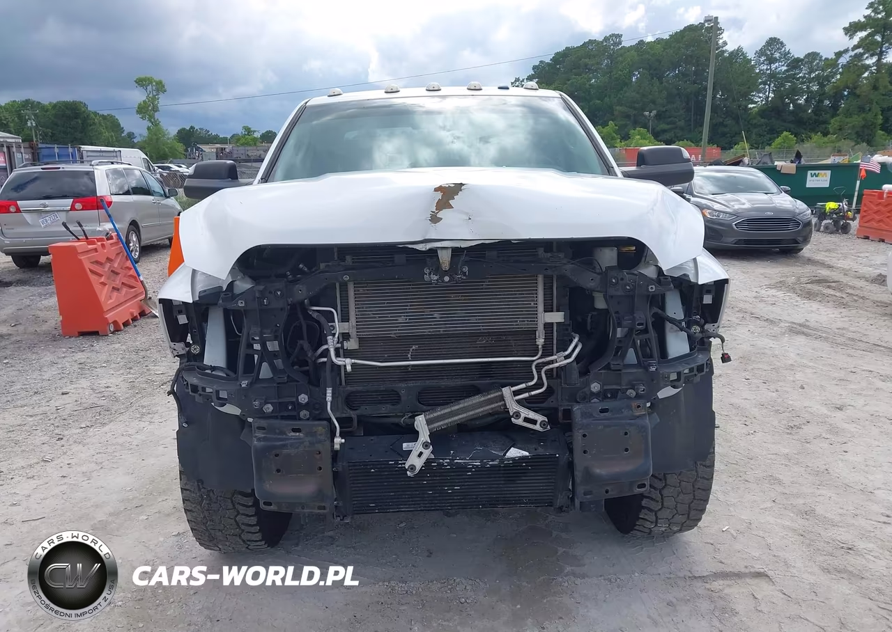 2018 Ram 2500 Tradesman 4X4 6'4 Box VIN:3C6UR5CL1JG368055 - 12