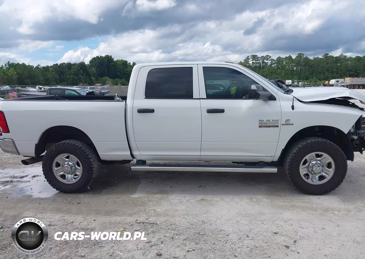 2018 Ram 2500 Tradesman 4X4 6'4 Box VIN:3C6UR5CL1JG368055 - 13