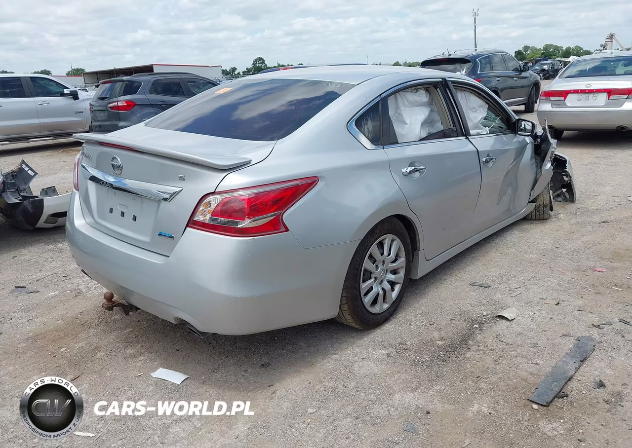 2013 Nissan Altima 2.5 S VIN:1N4AL3AP7DN571282 - 4