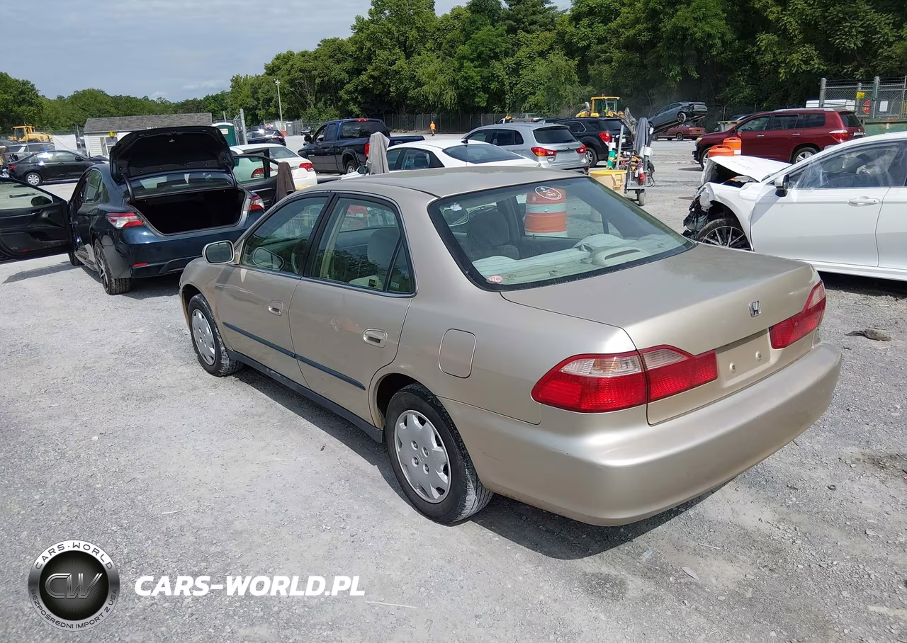 2000 Honda Accord 2.3 Lx VIN:1HGCG6655YA132385 - 3