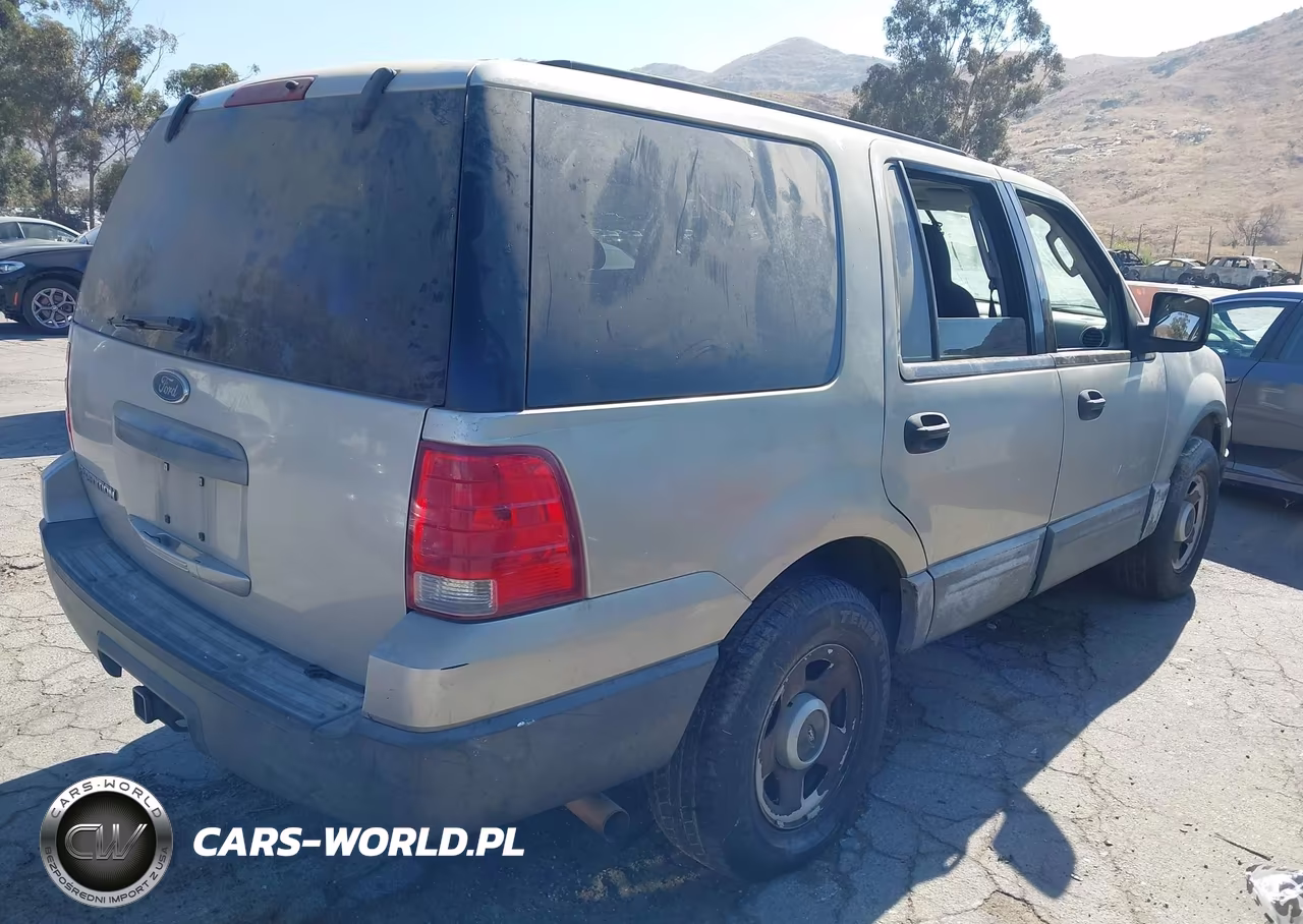 2004 Ford Expedition Xls VIN:1FMRU13W44LA84986 - 4