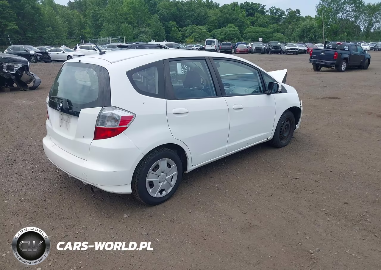 2012 Honda Fit VIN:JHMGE8H34CC020377 - 4