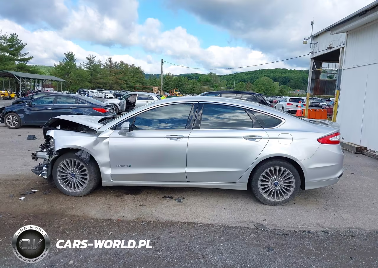 2013 Ford Fusion Hybrid Titanium VIN:3FA6P0RU0DR289498 - 15