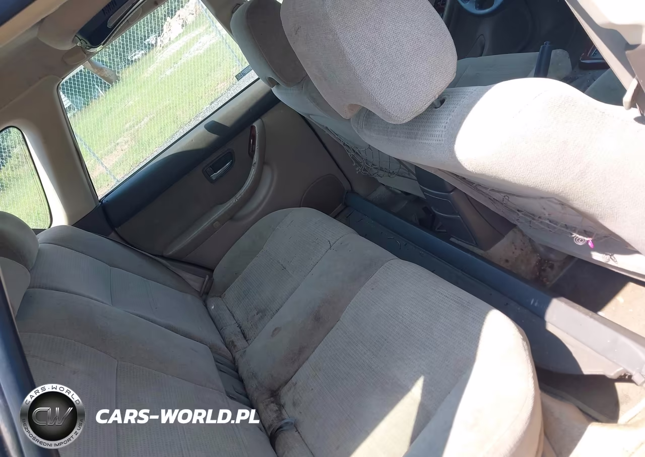 2004 Subaru Outback VIN:4S3BH675X47628392 - 8